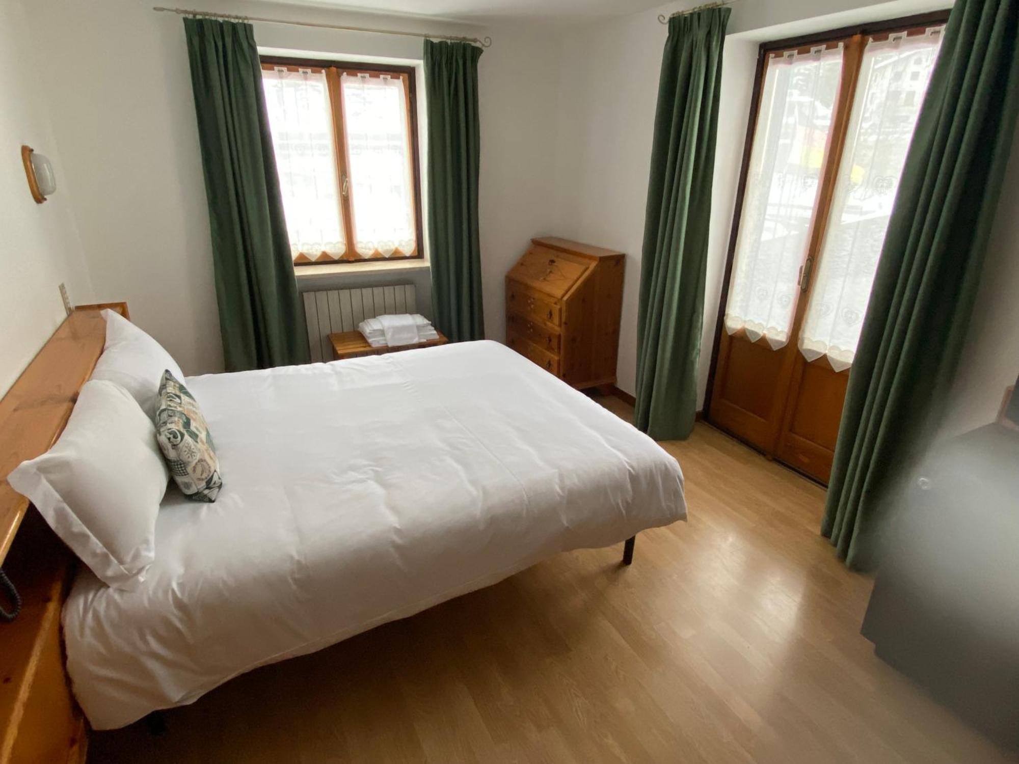 Hotel Col Serena 埃特鲁布莱斯 外观 照片